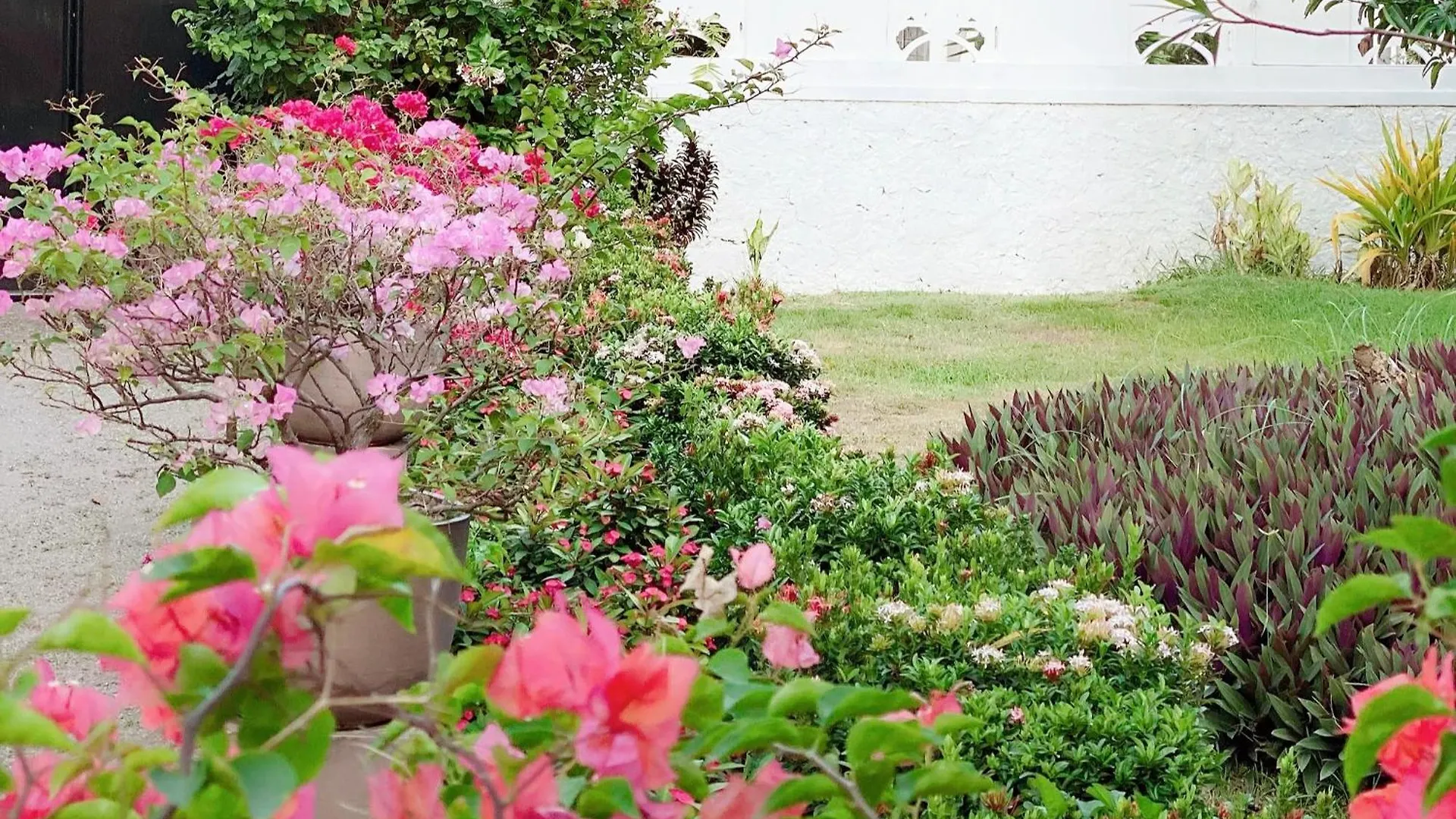 The Garden Gate Resort & Apartments No 02 Negombo